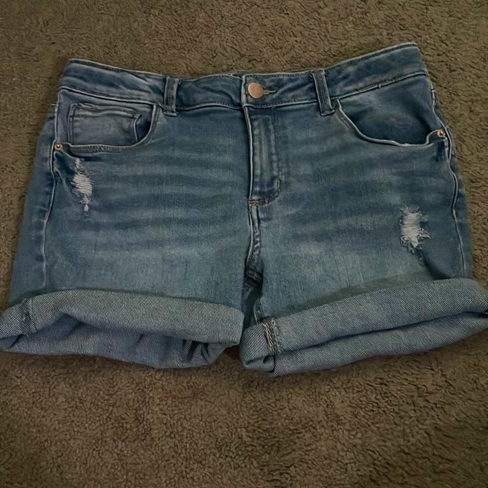 perfect condition blue ripped jean shorts